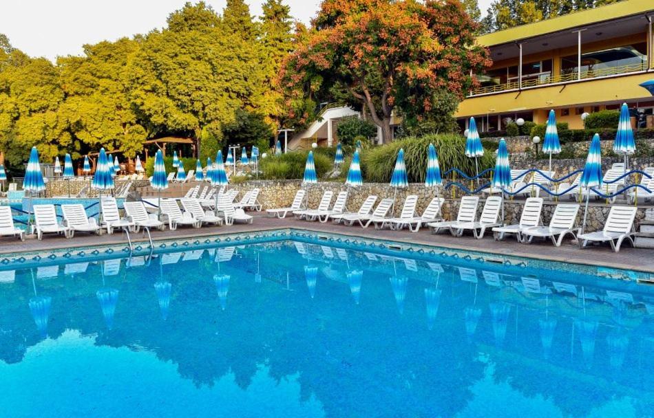 Hotel Orhidea Albena Extérieur photo